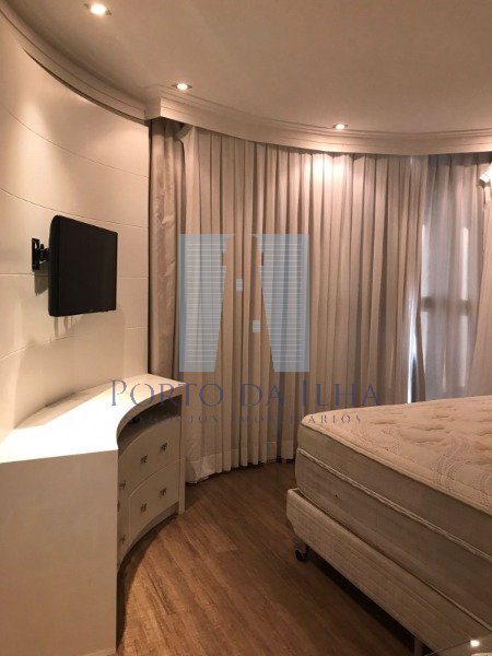 Apartamento para alugar com 4 quartos, 258m² - Foto 16