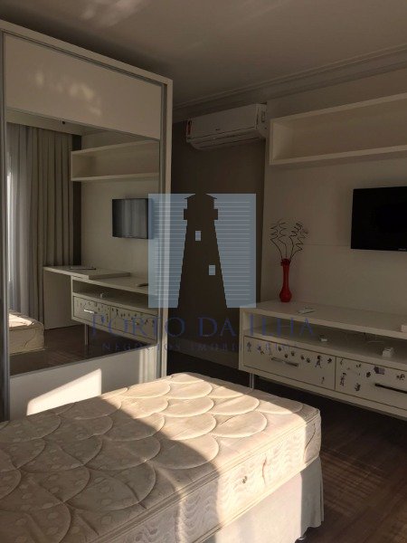 Apartamento para alugar com 4 quartos, 258m² - Foto 23