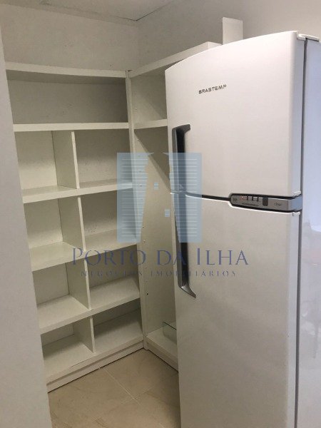 Apartamento para alugar com 4 quartos, 258m² - Foto 14