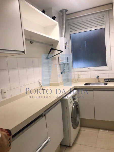 Apartamento para alugar com 4 quartos, 258m² - Foto 13