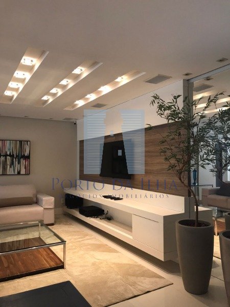Apartamento para alugar com 4 quartos, 258m² - Foto 4