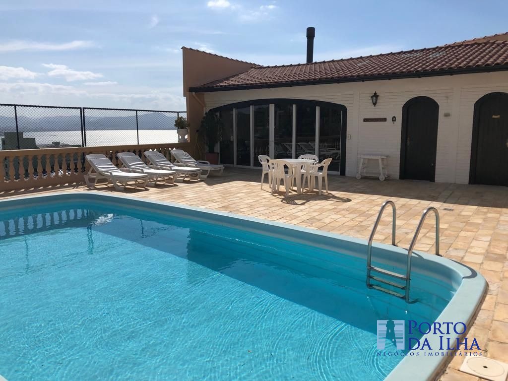 Casa de 3 dorms, à venda no Morro da Cruz - R$ 2.899.000,00