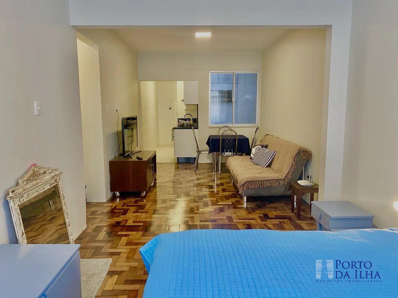 Apartamento de 1 dormitório à venda no Centro de Florianópolis - R$ 456.000,00